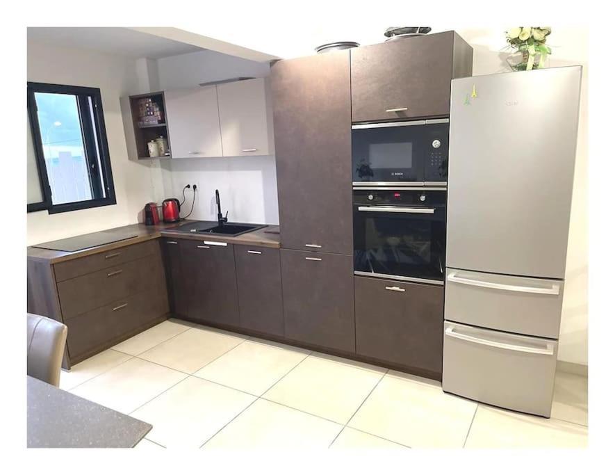 Appartamento Le 136 Belle Vue Le Gosier  Esterno foto
